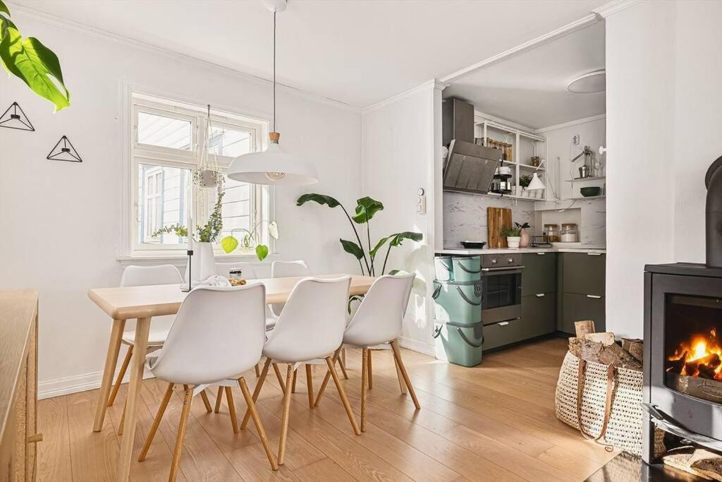 Beautiful Bergen House From 1790 Apartment ภายนอก รูปภาพ