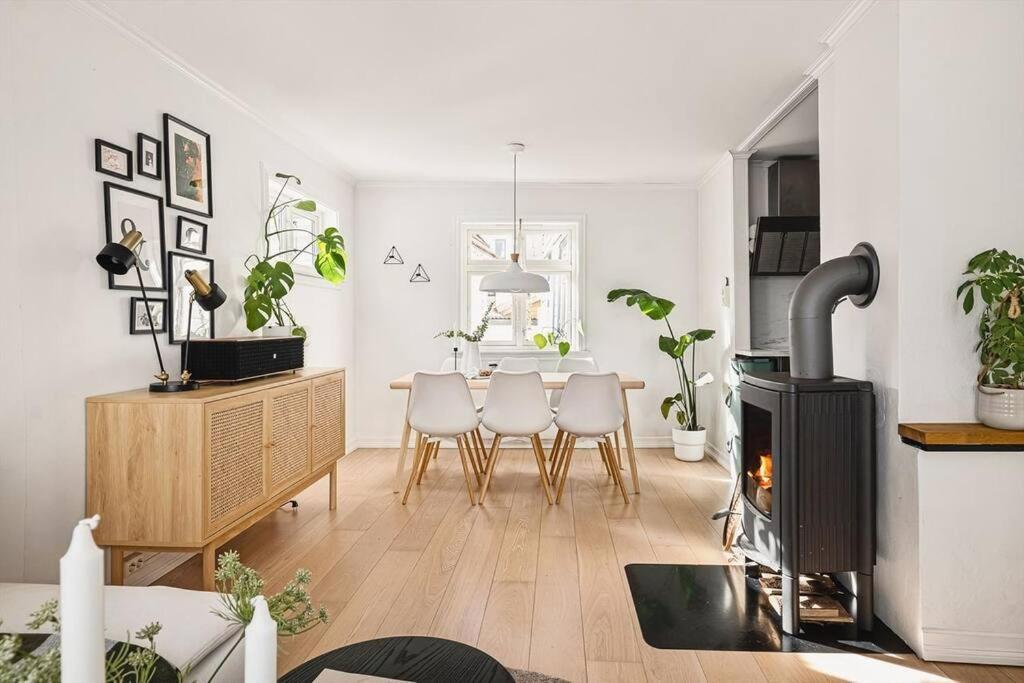 Beautiful Bergen House From 1790 Apartment ภายนอก รูปภาพ